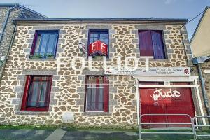 Picture of listing #325957837. Appartment for sale in Fougères