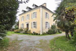 Picture of listing #325989878. House for sale in Pau