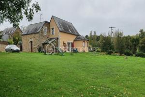 Photo de l'annonce nº 325989905. Maison à vendre sur Saint-Jean-sur-Mayenne