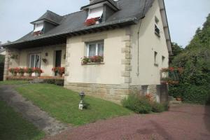 Picture of listing #326001103. House for sale in Fougères