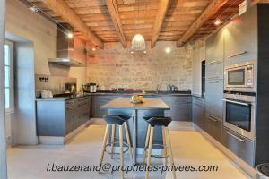 Picture of listing #326014901. House for sale in Uzès