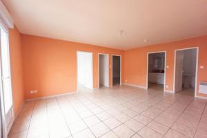 Thumbnail of property #326027384. Click for details
