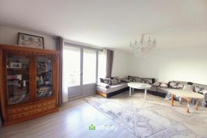 Picture of listing #326029991. Appartment for sale in Joué-lès-Tours