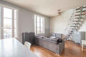 Picture of listing #326039375. Appartment for sale in Versailles