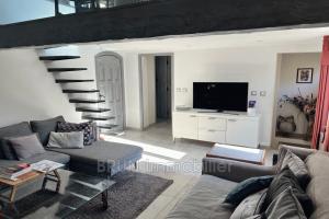 Picture of listing #326045809. House for sale in Juan-les-Pins