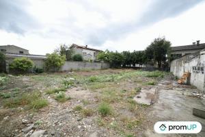 Picture of listing #326051128. Land for sale in Arles