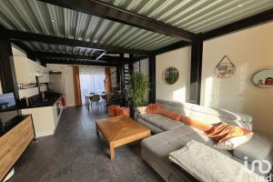 Picture of listing #326072010. House for sale in Léognan