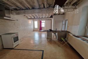 Picture of listing #326089746. House for sale in Arles