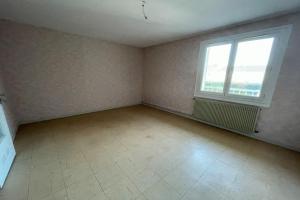 Thumbnail of property #326117688. Click for details