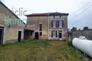 Photo de l'annonce nº 326216870. Maison à vendre sur Villefagnan