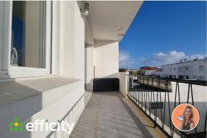 Picture of listing #326238538. Appartment for sale in Royan