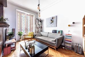 Picture of listing #326333797. Appartment for sale in Paris
