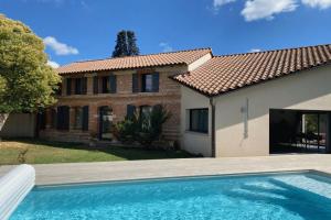 Picture of listing #326350386. House for sale in Toulouse
