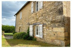 Picture of listing #326411402. House for sale in Saint-Léon-sur-Vézère