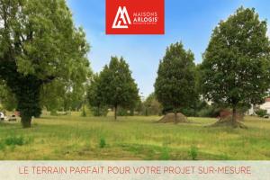 Picture of listing #326432438. Land for sale in Reyrieux