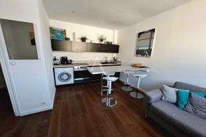 Picture of listing #326494267. Appartment for sale in Nice