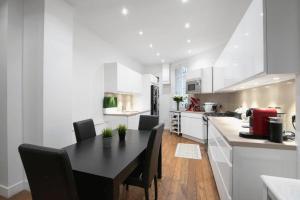 Picture of listing #326504287. Appartment for sale in Paris