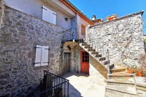Picture of listing #326597693. House for sale in Chauzon