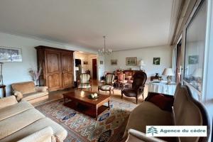 Picture of listing #326599789. Appartment for sale in Noisy-le-Roi