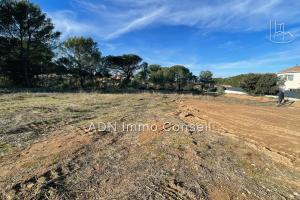 Picture of listing #326740167. Land for sale in Alleins
