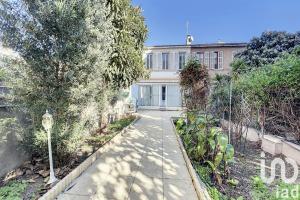Picture of listing #326745938. House for sale in Marseille