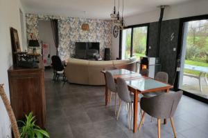 Picture of listing #326762223. House for sale in Coëtlogon