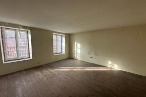 Thumbnail of property #326885604. Click for details