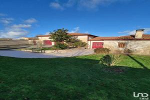 Picture of listing #326933543. House for sale in Bazoges-en-Pareds