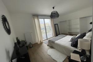 Picture of listing #326934422. Appartment for sale in Cenon