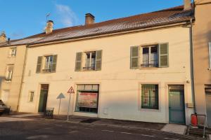 Picture of listing #326977713. Building for sale in Port-sur-Saône