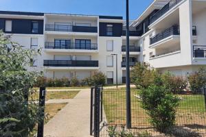 Picture of listing #326979999. Appartment for sale in Ferrières-en-Brie