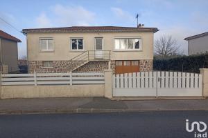 Picture of listing #326995431. House for sale in Parthenay