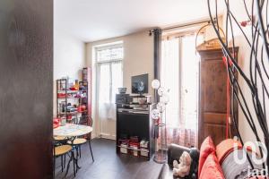 Picture of listing #326997093. Appartment for sale in Paris