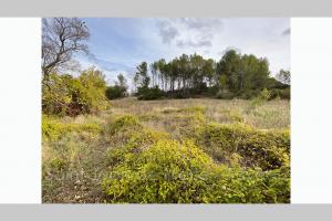Picture of listing #327010186. Land for sale in Peynier