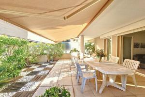 Picture of listing #327049639. Appartment for sale in Le Golfe Juan