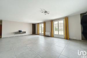 Thumbnail of property #327053465. Click for details