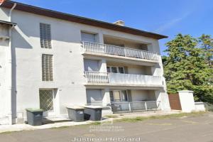 Picture of listing #327055165. Appartment for sale in Riom
