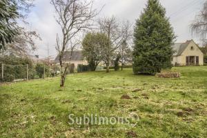 Picture of listing #327058339. Land for sale in Vannes