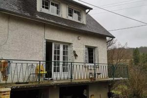 Picture of listing #327106565. House for sale in La Chartre-sur-le-Loir