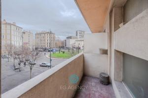 Picture of listing #327119390. Appartment for sale in Marseille