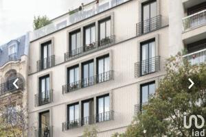 Picture of listing #327124818. Appartment for sale in Paris