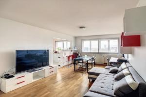 Picture of listing #327131840. Appartment for sale in Clichy
