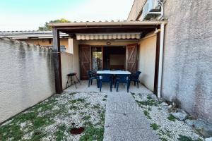 Thumbnail of property #327151898. Click for details