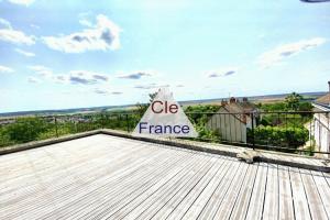 Picture of listing #327153555. Appartment for sale in Neauphle-le-Château