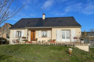 Picture of listing #327170661. House for sale in Noyen-sur-Sarthe