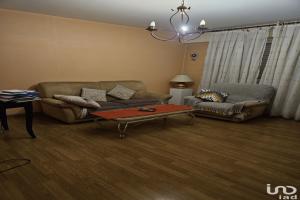 Thumbnail of property #327180554. Click for details