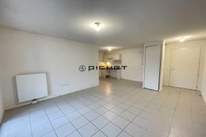 Picture of listing #327215116. Appartment for sale in Saint-Médard-en-Jalles
