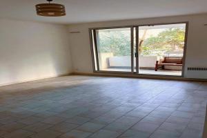 Picture of listing #327235183. Appartment for sale in Marseille