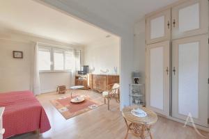 Picture of listing #327257915. Appartment for sale in Romainville