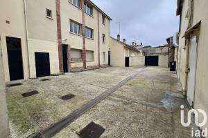 Picture of listing #327275006. Building for sale in Melun